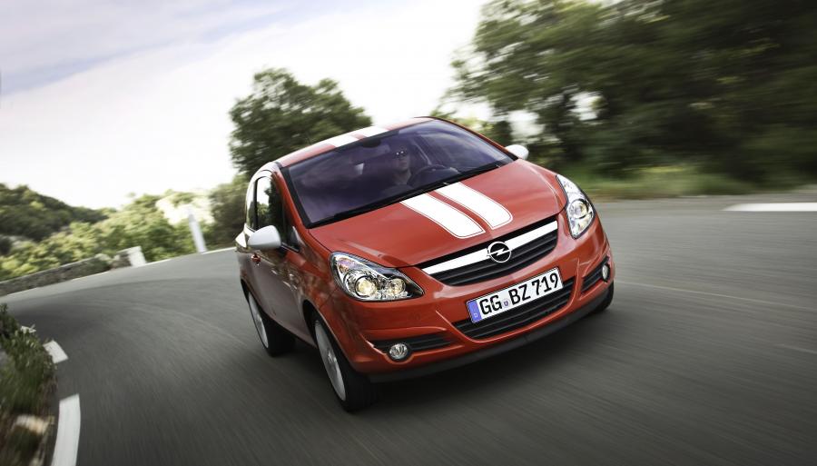  Opel Corsa Stripes 2010 года  (фото 6 из 6)